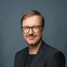 Volker_Paschke_00390a_c_alexjung_220.jpg